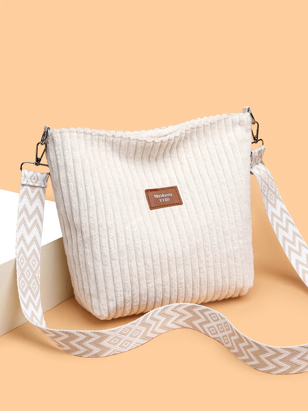 7fb0215b-abf4-4329-b243-17f4faf02a6b-Max